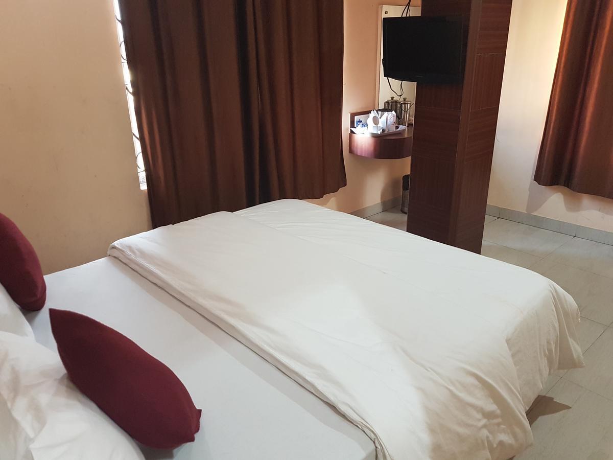 סיליגורי Hotel Simla מראה חיצוני תמונה