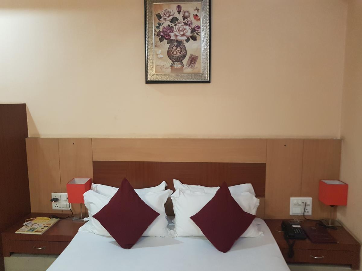 סיליגורי Hotel Simla מראה חיצוני תמונה