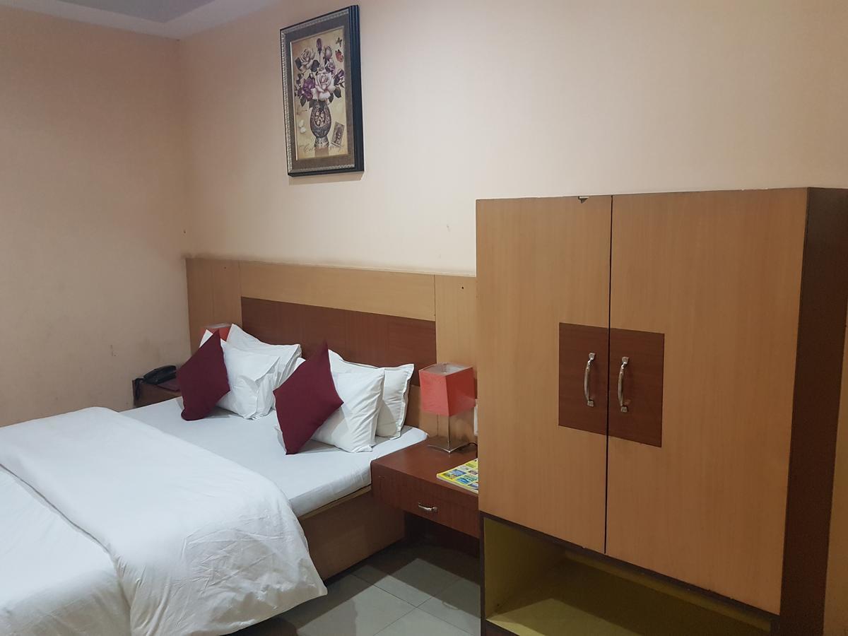 סיליגורי Hotel Simla מראה חיצוני תמונה