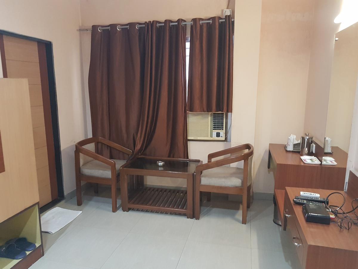 סיליגורי Hotel Simla מראה חיצוני תמונה