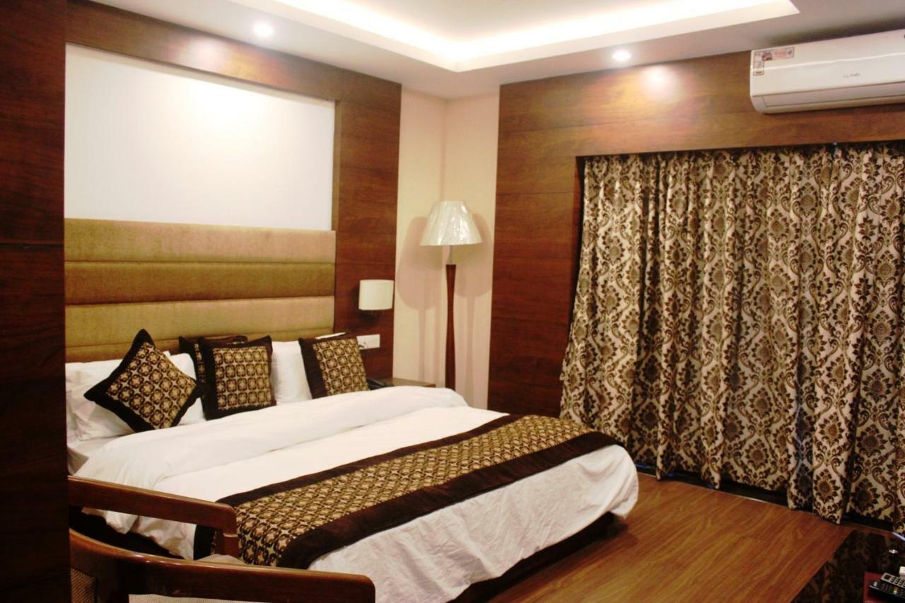 סיליגורי Hotel Simla מראה חיצוני תמונה