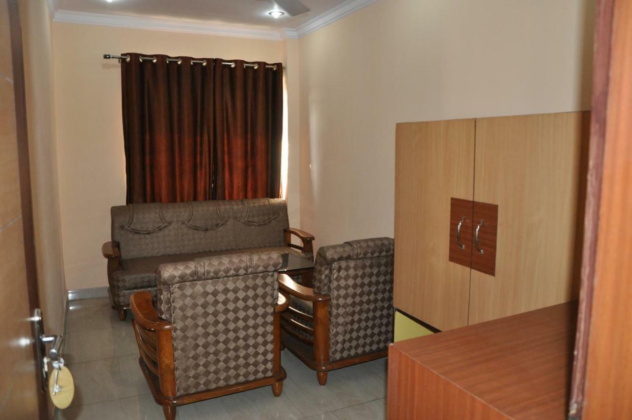 סיליגורי Hotel Simla מראה חיצוני תמונה